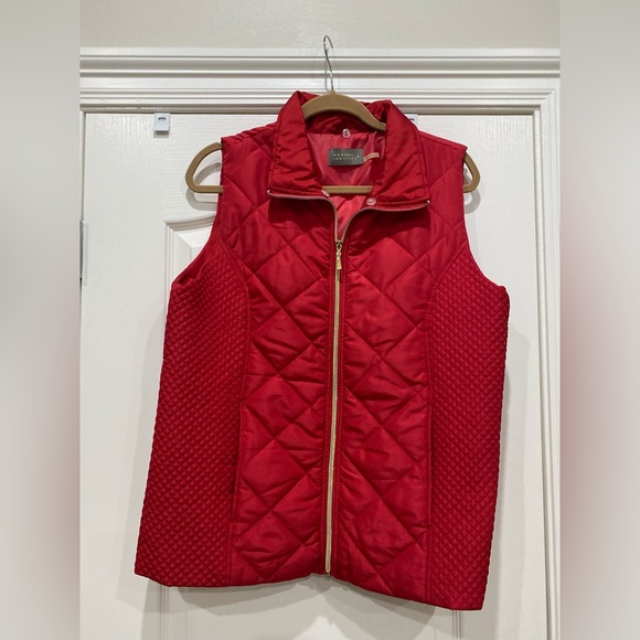 NWOT Casual Identity ladies red quilted vest removable animal print collar Large - Picture 5 of 8